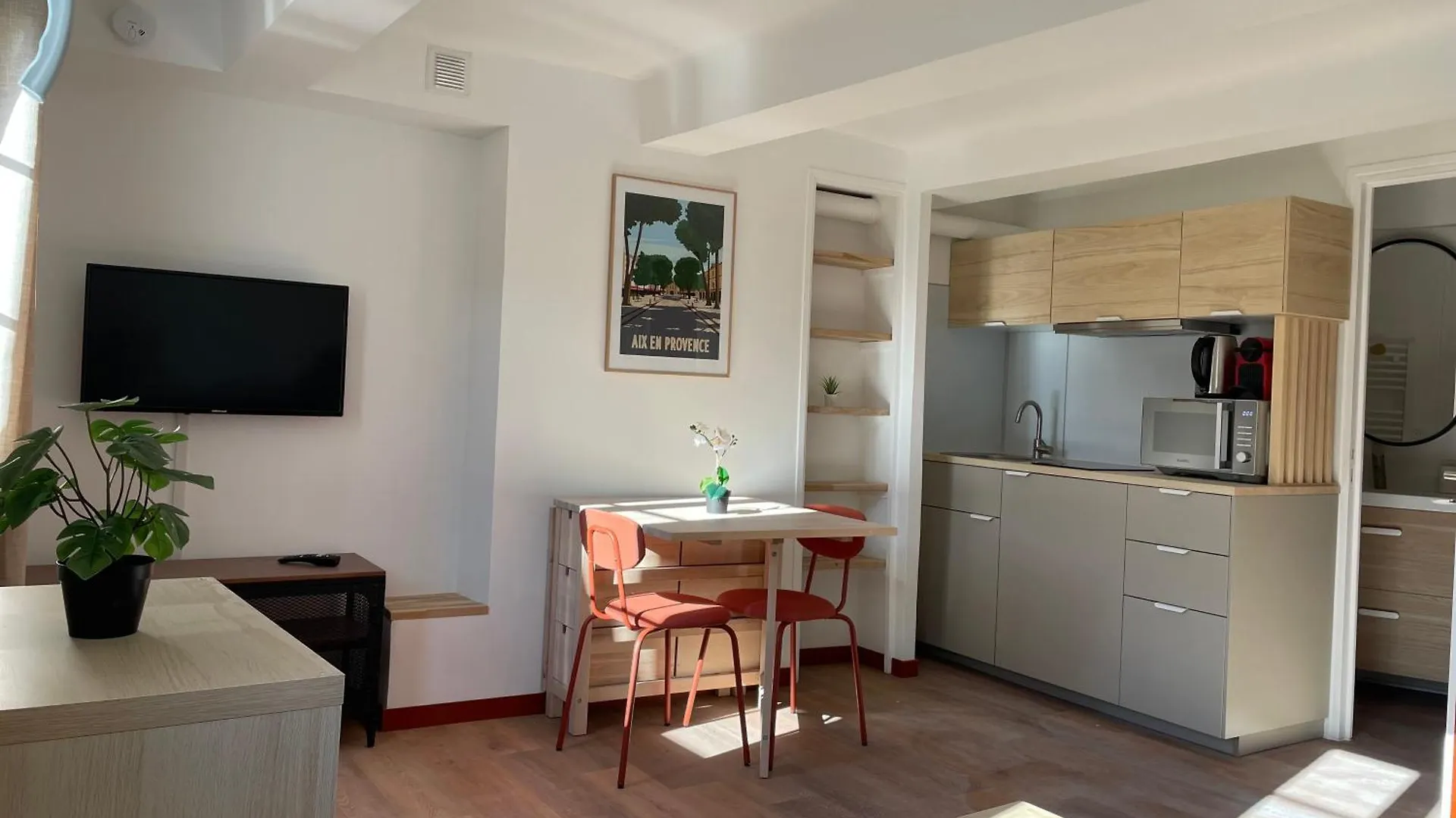 Apartment Studio Plein Centre 3Eme Etage Aix-en-Provence